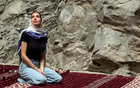 Arzu Əliyeva Əshabi-Kəhf ziyarətgahında - FOTO